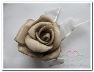 Decoflorall Mini foam roos 2 cm. Taupe zelfklevend / pak Mini foam roos