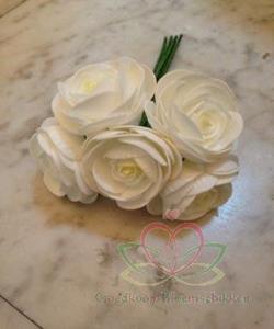 Decoflorall Ranonkels foam 6 cm. Roomwit/ DOOS 30 stuks Ranonkels van foam