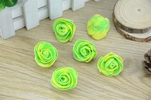 Decoflorall Foamroos, foamrozen Gemeleerd LOS 35mm +/-50 stuks. Groen -Groen  foamroos los