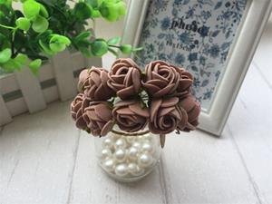 Decoflorall Mini foam roos 2, 5 cm. Taupe-bruin +/- 144st zak,  Mini foam roos