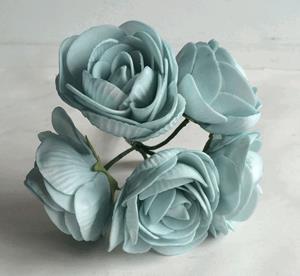 Decoflorall Ranonkels foam 6 cm. Lichtblauw DOOS 30 stuks Ranonkels van foam
