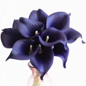 Decoflorall Calla Real Touch Dark Purple +/-7 cm. en 37cm lang. / st Calla Real Touch +/- 7 cm.