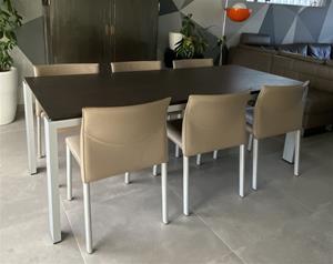 Arco eettafel + Leolux stoelen Wood/Aluminium - Tweedehands