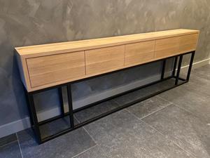 Industrielemeubelshop Eikenhouten sidetable Tommy