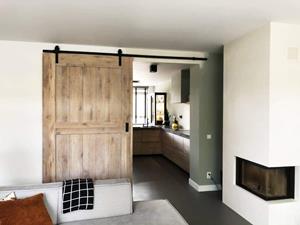 Loods XL Eikenhouten loft-/schuifdeur met industrieel ophangsysteem