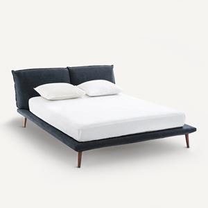 AM.PM Bed Aurore stonewashed linnen, design E. Gallina