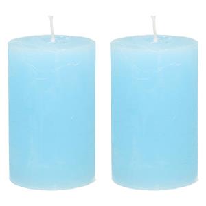 Merkloos Stompkaars/cilinderkaars - 2x - licht blauw - 5 x 8 cm - klein rustiek model -