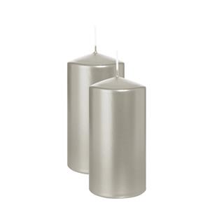 Wiedemann Cilinderkaars/stompkaars - 2x - metallic zilver - 12 x 6 cm - 33 branduren -
