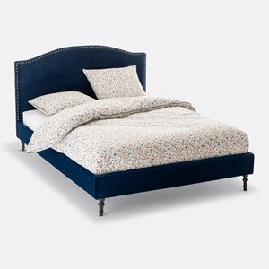 LA REDOUTE INTERIEURS Bed in fluweel met sierspijkerafwerking en beddenbodem Andante