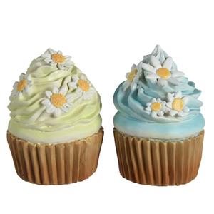 Decoris Het  Decoratieve Beeld Cupcakes, Vervaardigd Uit Polyresin, Is Een