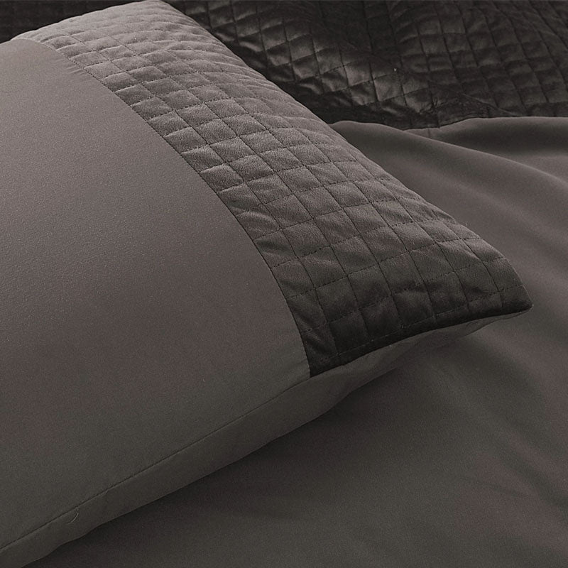 Sleeptime Kussenslopen Velvet Band: 2 Pack Taupe Taupe  - 