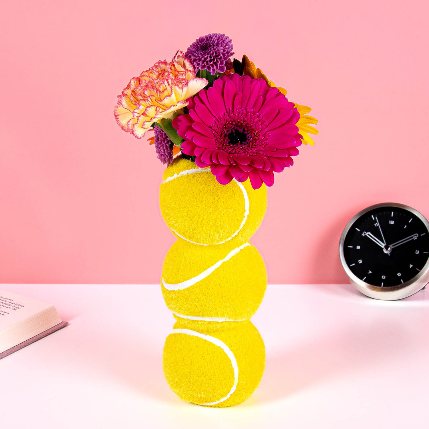 Bitten Tennisbal vaas