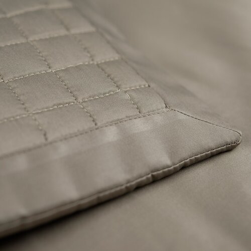 Dommelin Sprei Chicago Satijn 300TC Taupe 180x260 cm